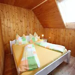 Chalet In Nahe Klippitztoerl